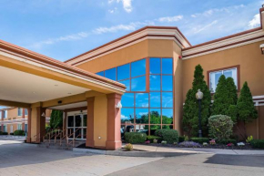  Quality Inn & Suites Albany Airport  Латам